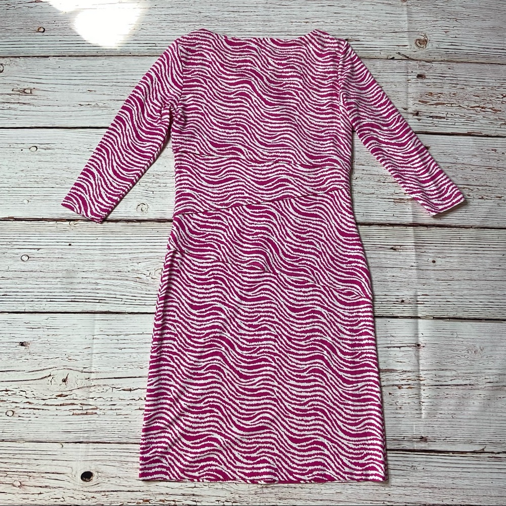 J McLaughlin Catalina Cloth Nicola Sheath Dress Rose and White Radio Wav… - Picture 10 of 12